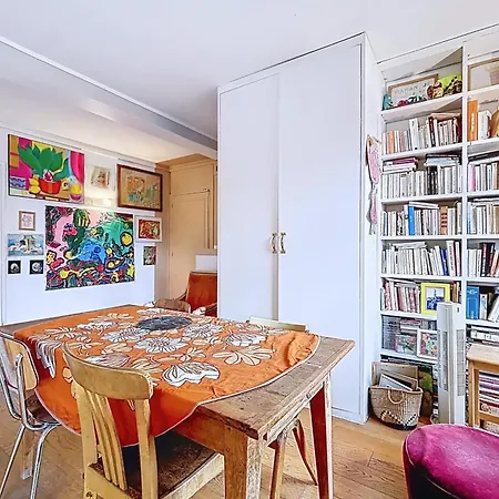 Charming Near Batignolles Parigi