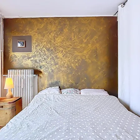 Charming Near Batignolles Parigi